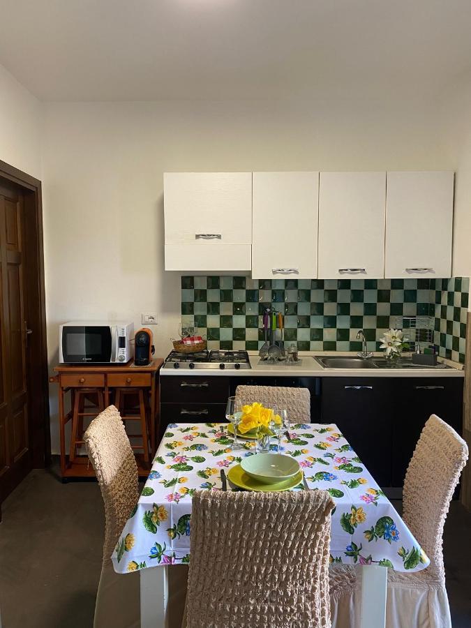 Oasi Del Fiumefreddo Villa ฟิวเมเฟรดโด ดิ ชิซิเลีย ภายนอก รูปภาพ