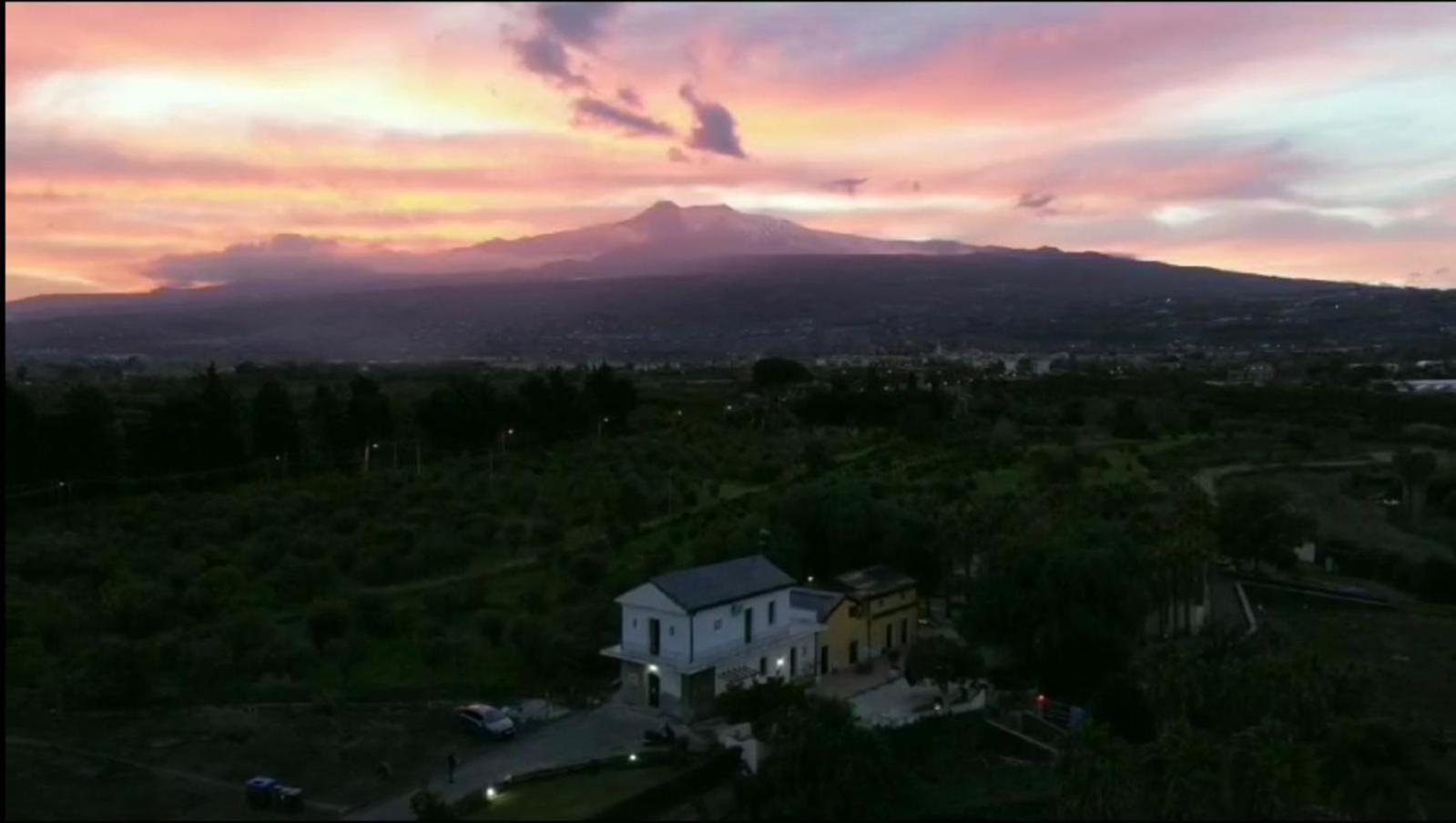 Oasi Del Fiumefreddo Villa ฟิวเมเฟรดโด ดิ ชิซิเลีย ภายนอก รูปภาพ