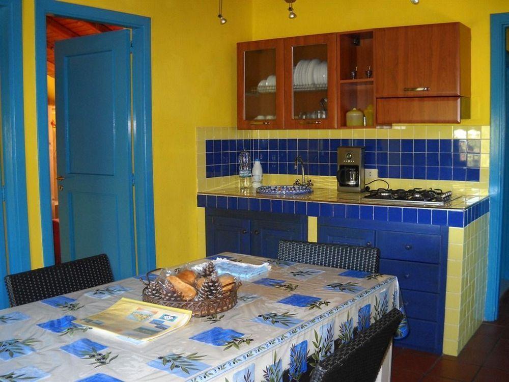 Oasi Del Fiumefreddo Villa ฟิวเมเฟรดโด ดิ ชิซิเลีย ภายนอก รูปภาพ