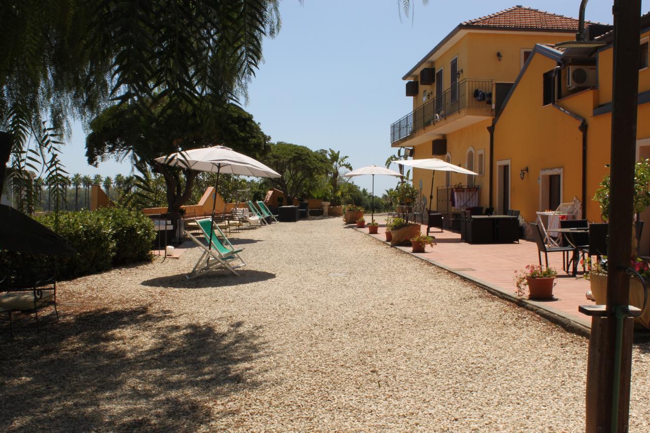 Oasi Del Fiumefreddo Villa ฟิวเมเฟรดโด ดิ ชิซิเลีย ภายนอก รูปภาพ