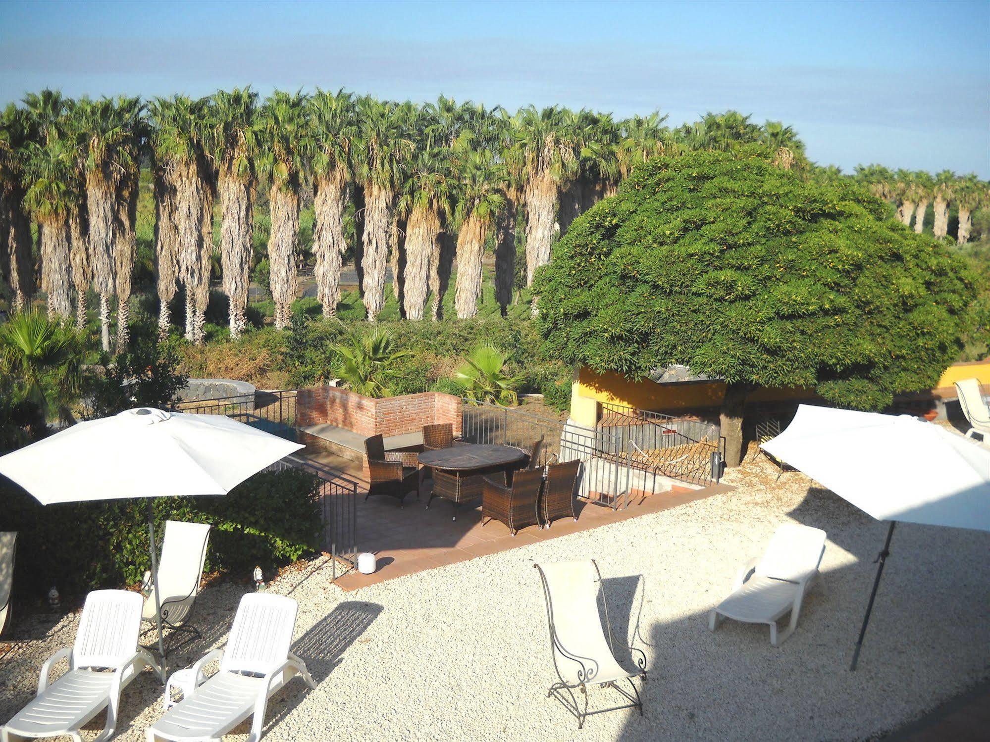 Oasi Del Fiumefreddo Villa ฟิวเมเฟรดโด ดิ ชิซิเลีย ภายนอก รูปภาพ